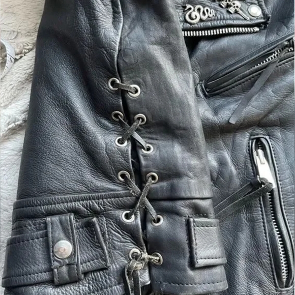 VINTAGE 100% leather black motorcycle jacket size medium/large - Picture 16 of 16